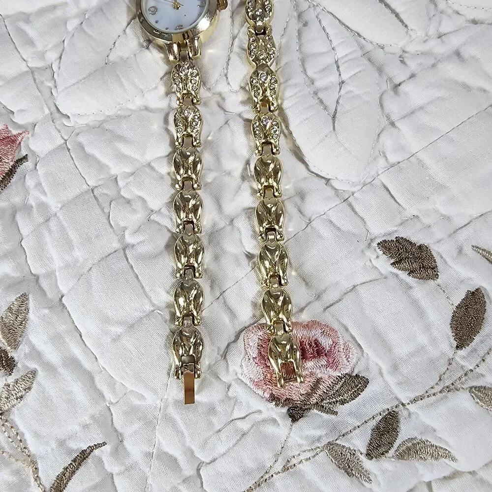Vintage Gold Tone Women's Quartz Watch and Matching Link Bracelet Gift Set